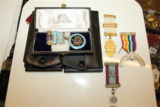 Masonic medals